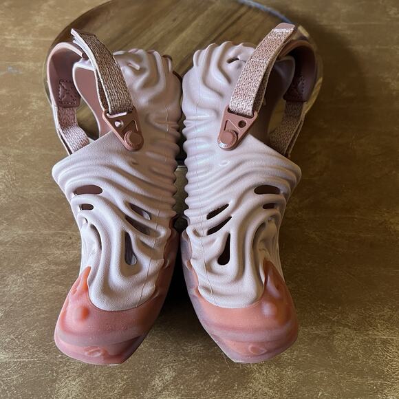 Crocs Salehe Bembury Pollex Clog Shoes Comfort Size 10 Pale Blush 207393-6RL - Picture 13 of 16